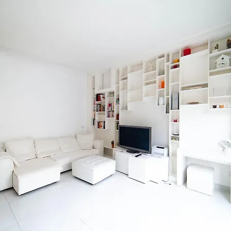 Apartment Hbhall Navigli 6b *