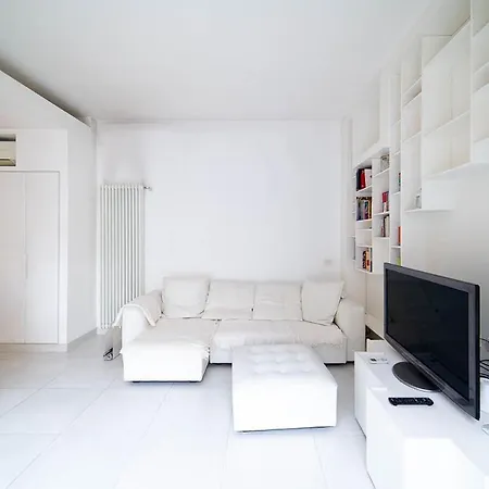 Hbhall Navigli 6b Appartamento